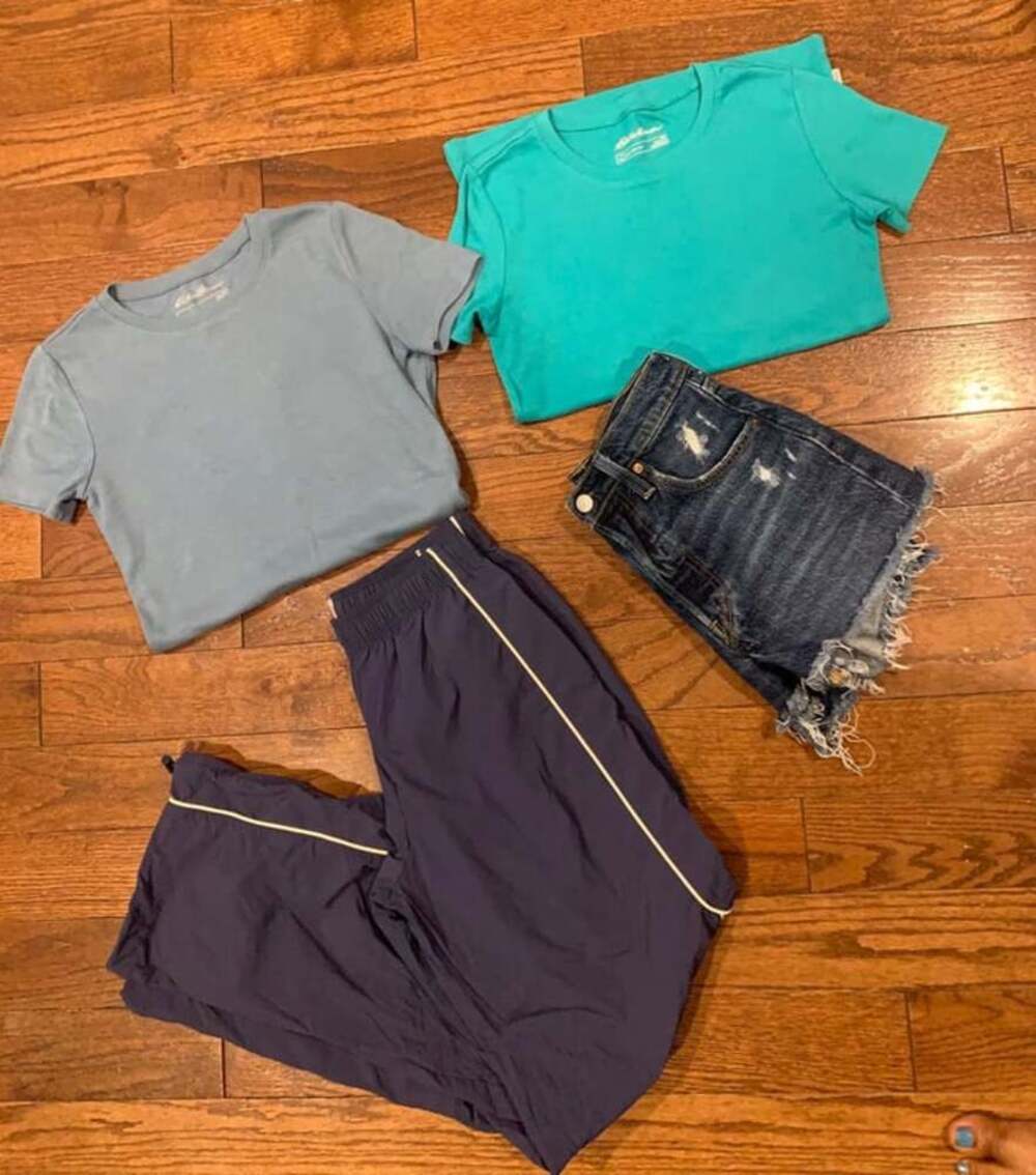 Women's Mixed Lot of 4 BDG/Eddie Bauer/LEVIS Size‎ XS/ 24